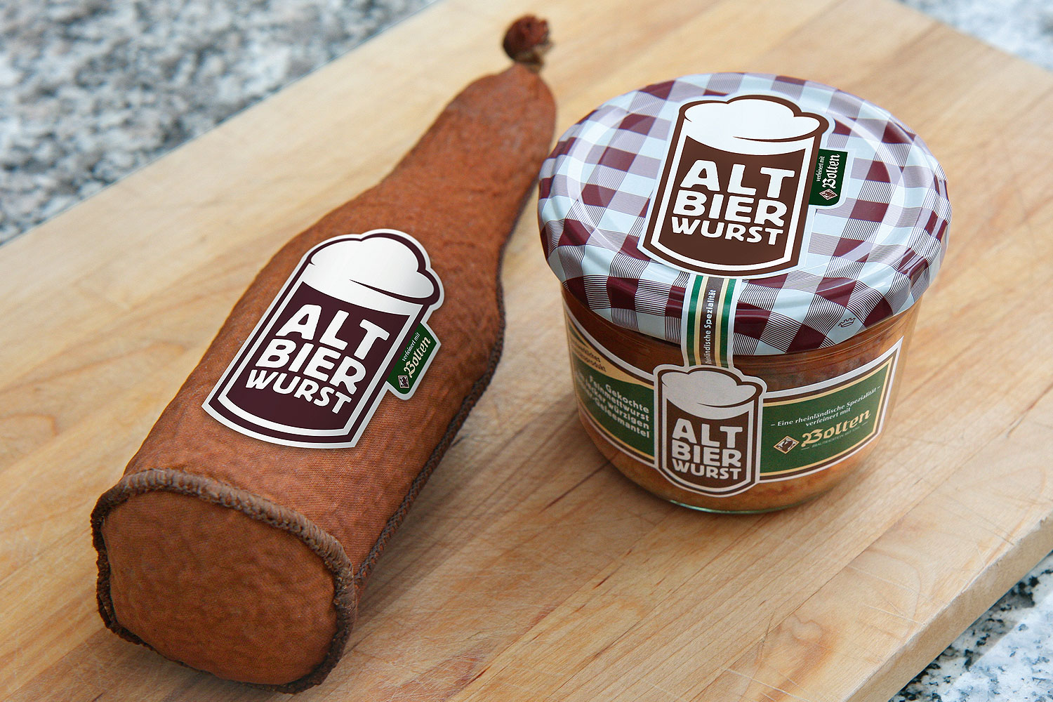 Altbierwurst als Salami – Rheinische Spezialität | Fleischerei Erkes Altbierwurst von der Fleischerei Erkes in Glehn: als Salami in Flaschenform, im Glas und als Grillwurst. Regionale Zutaten, verfeinert mit Altbier.
